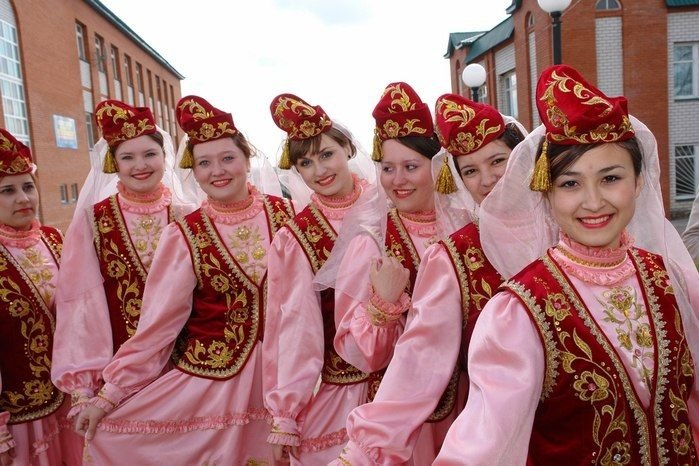 Tatar xalqının milli geyimi